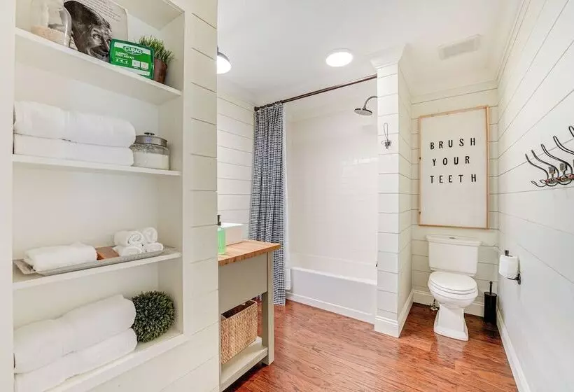 Family Friendly Harrison Home: 33 Mi To Branson!