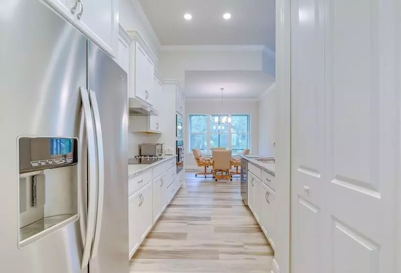 Hernando Home: 12 Mi To Crystal River!