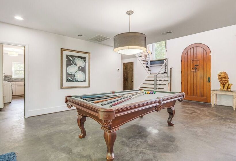 Hilltop Blue Ridge Mtn Home: Hot Tub, Views