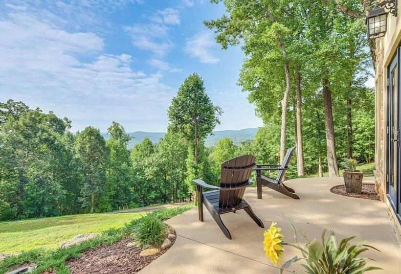 Hilltop Blue Ridge Mtn Home: Hot Tub, Views