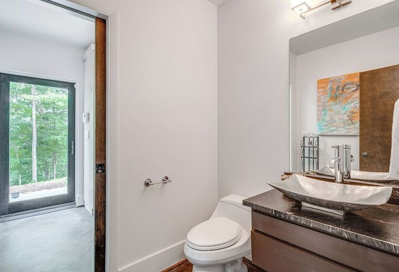 Hilltop Blue Ridge Mtn Home: Hot Tub, Views