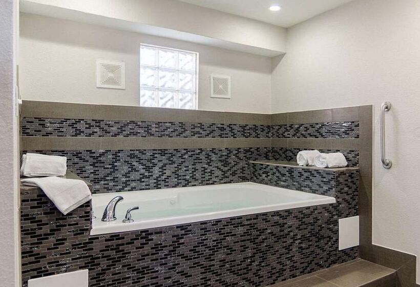 فندق Homestay Inn & Suites