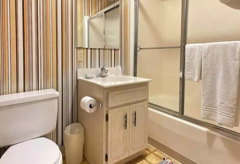 Hotelli Lodge At Mount Mitchell