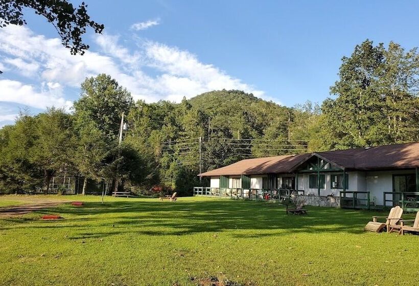 호텔 Lodge At Mount Mitchell