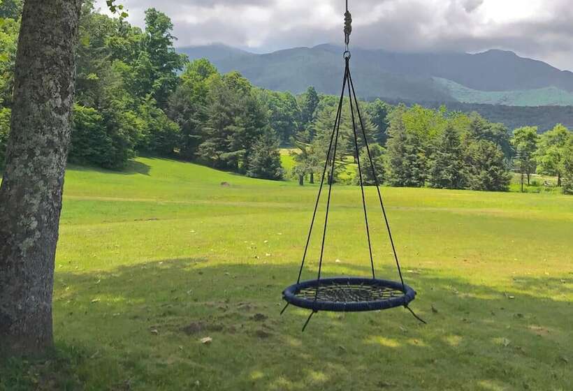 호텔 Lodge At Mount Mitchell