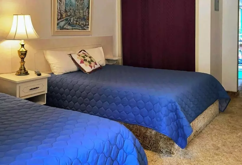 Hotelli Lodge At Mount Mitchell