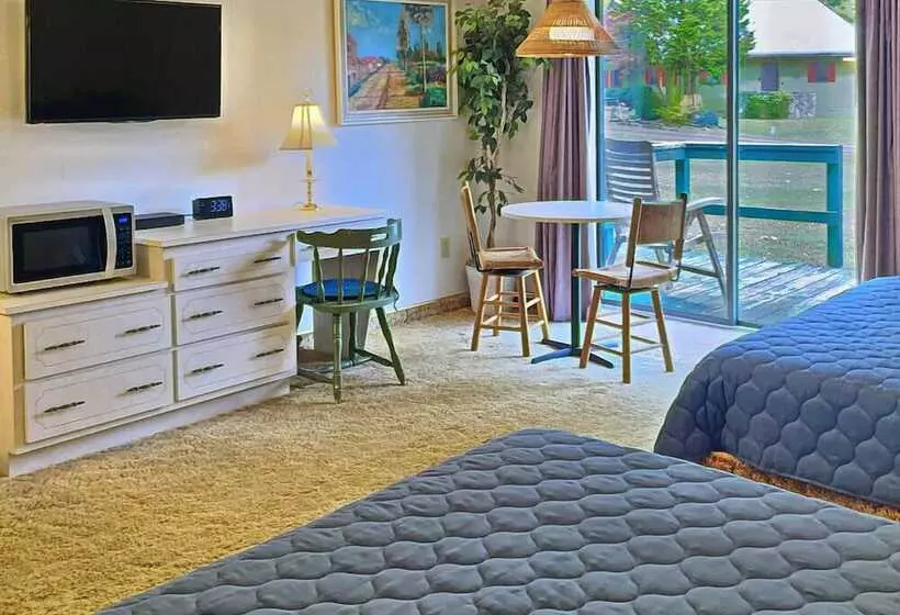 Hotelli Lodge At Mount Mitchell