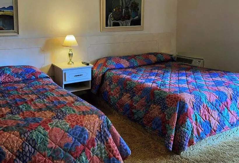 Hotelli Lodge At Mount Mitchell