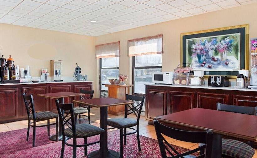 Отель Rodeway Inn