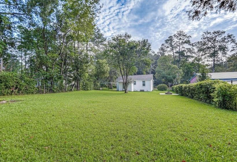 Downtown Thomasville Home W/ Yard & Fire Pit