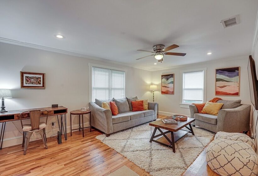 Downtown Thomasville Home W/ Yard & Fire Pit