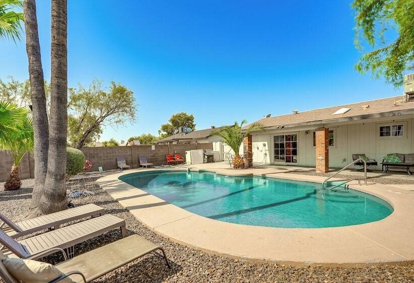 Paradise Valley Home ~ 2 Mi To Lookout Mountain!