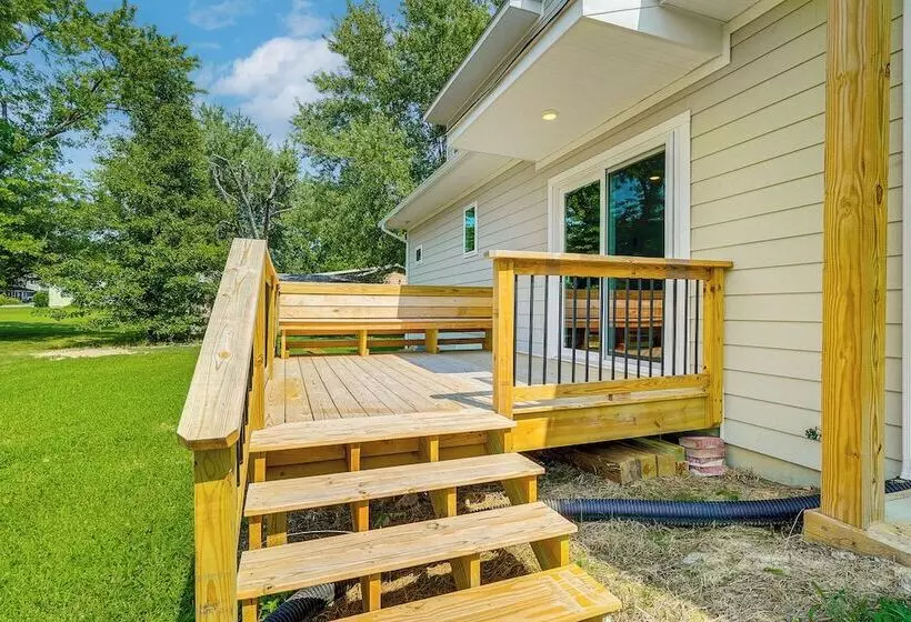 Rock Hall Retreat W/ Balcony Near Park & Marina!