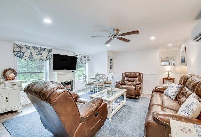 Seneca Lake Retreat W/ Deck   Walk To Wineries!