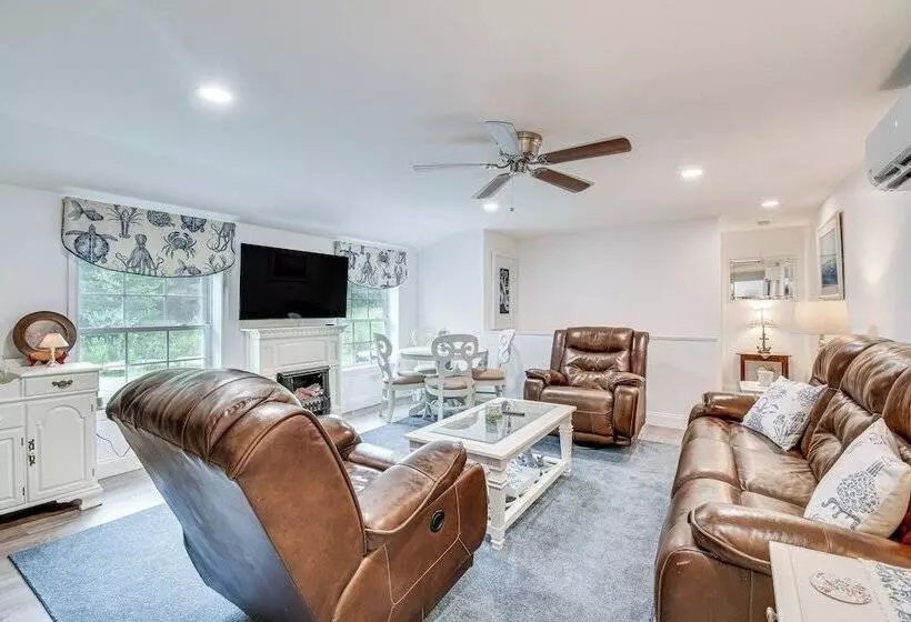 Seneca Lake Retreat W/ Deck   Walk To Wineries!