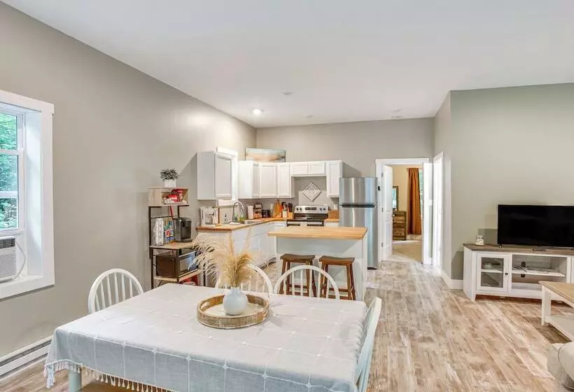 Traverse City Home: Grill, Fire Pit + More!