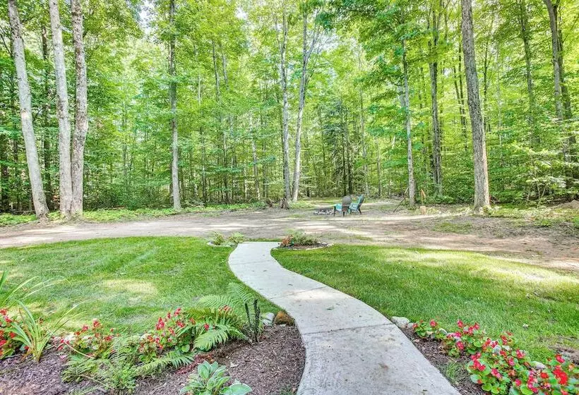 Traverse City Home: Grill, Fire Pit + More!