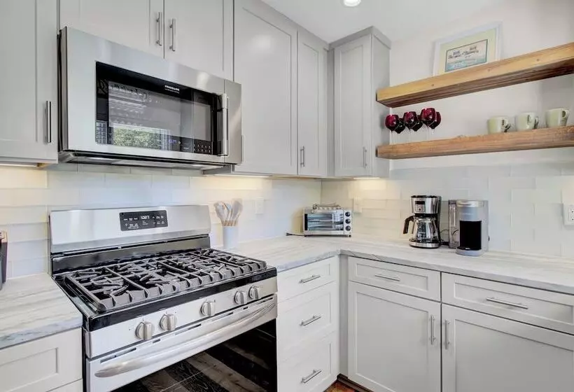 10 Sandcrab Court By Avantstay Beautiful Home W/ Deck, Walk To The Beach