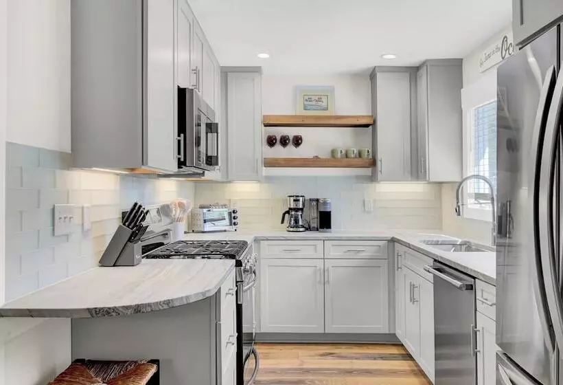 10 Sandcrab Court By Avantstay Beautiful Home W/ Deck, Walk To The Beach