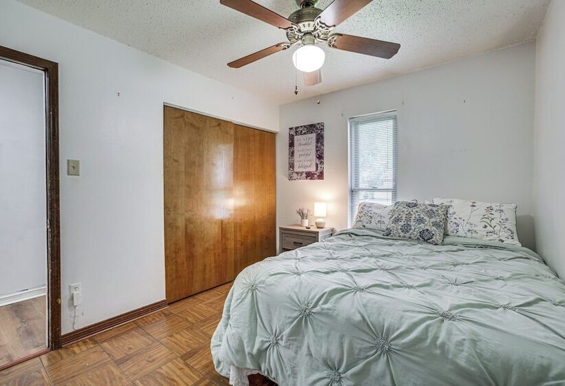 30 Mi To The Big Easy: Laplace Home W/ Backyard!