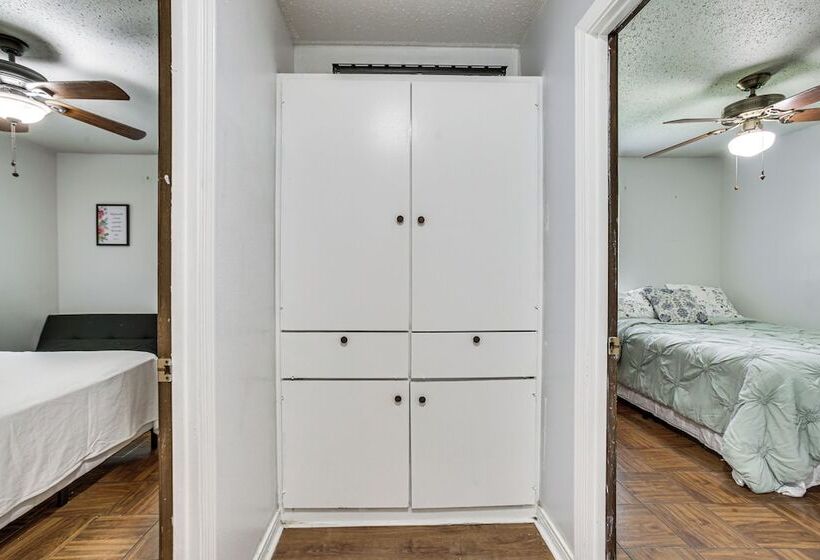 30 Mi To The Big Easy: Laplace Home W/ Backyard!