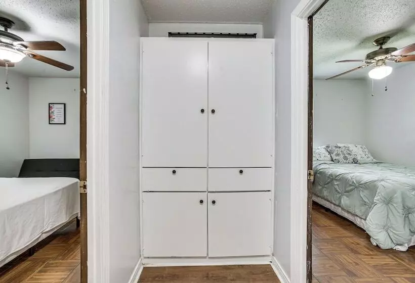 30 Mi To The Big Easy: Laplace Home W/ Backyard!