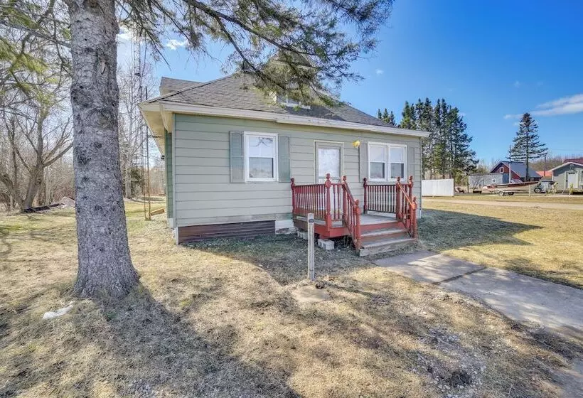 All Season Seney Home W/ Private Yard & Fire Pit!