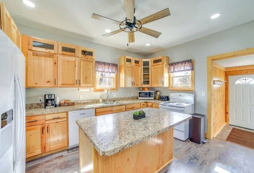 All Season Seney Home W/ Private Yard & Fire Pit!