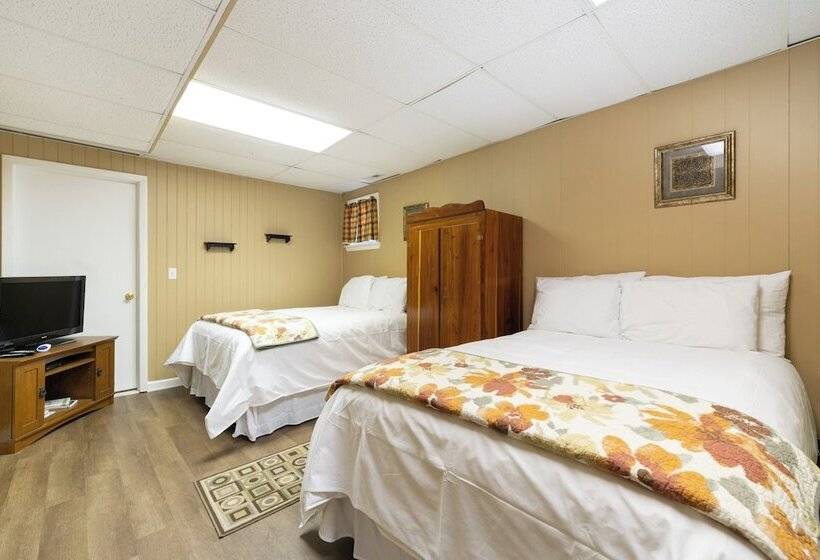 Ash Vale By Avantstay Spacious Deck W/ Views, Ping Pong Table