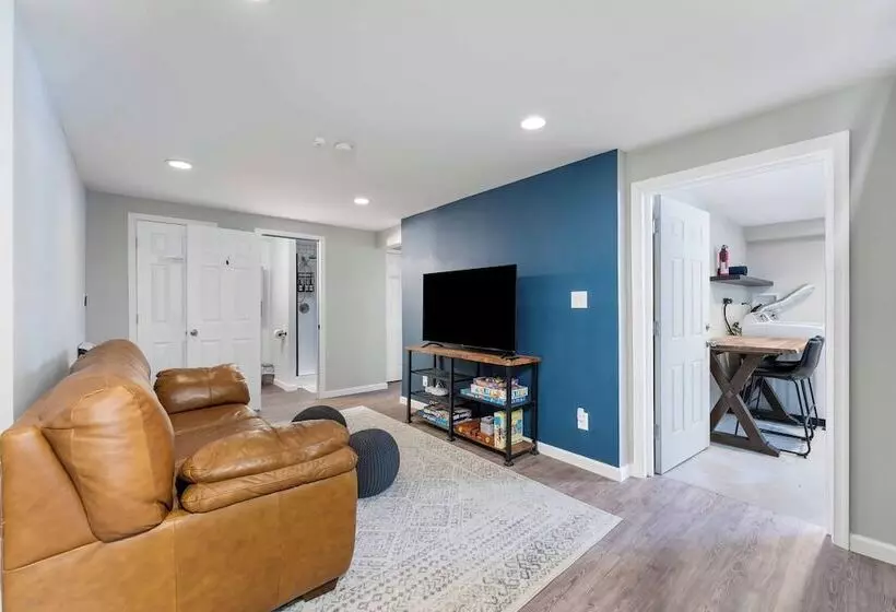 Birchwood By Avantstay Game Room + Lake Access