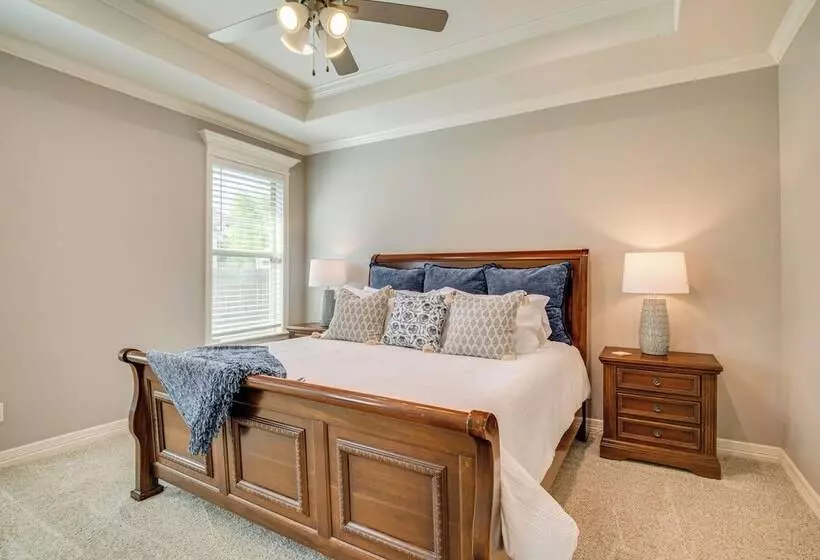 Bryan Home W/ Covered Patio: 6 Mi To Texas A&m!