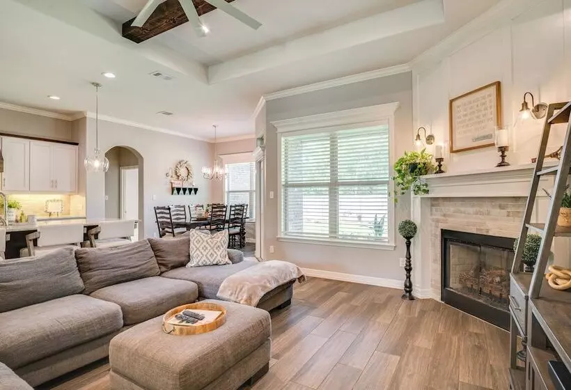 Bryan Home W/ Covered Patio: 6 Mi To Texas A&m!