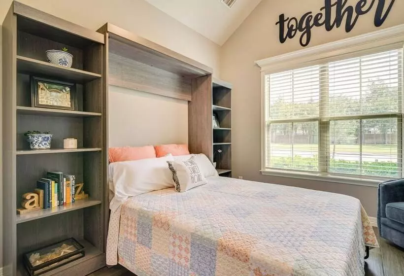 Bryan Home W/ Covered Patio: 6 Mi To Texas A&m!