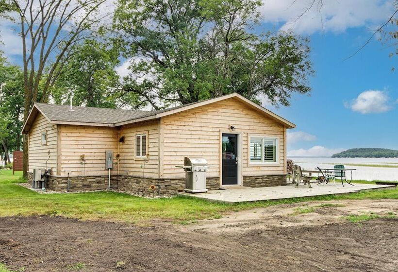 Charming Minnesota Cabin W/ Dock On Big Pine Lake!