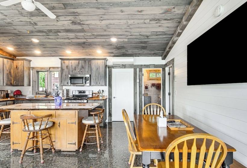 Charming Minnesota Cabin W/ Dock On Big Pine Lake!