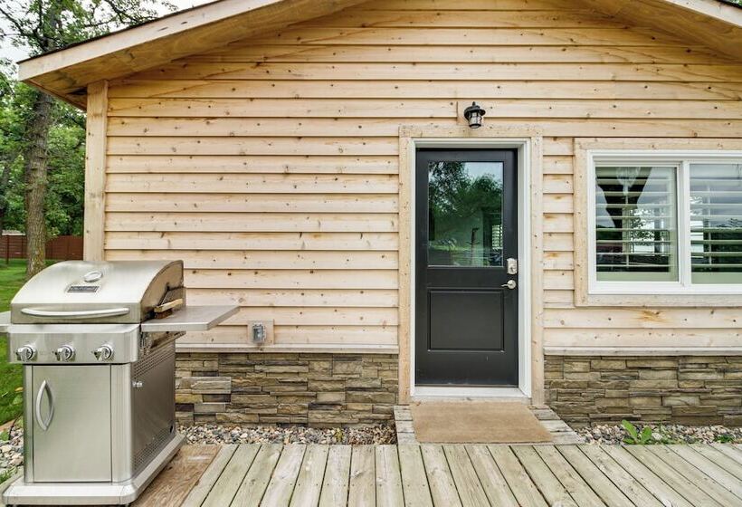 Charming Minnesota Cabin W/ Dock On Big Pine Lake!