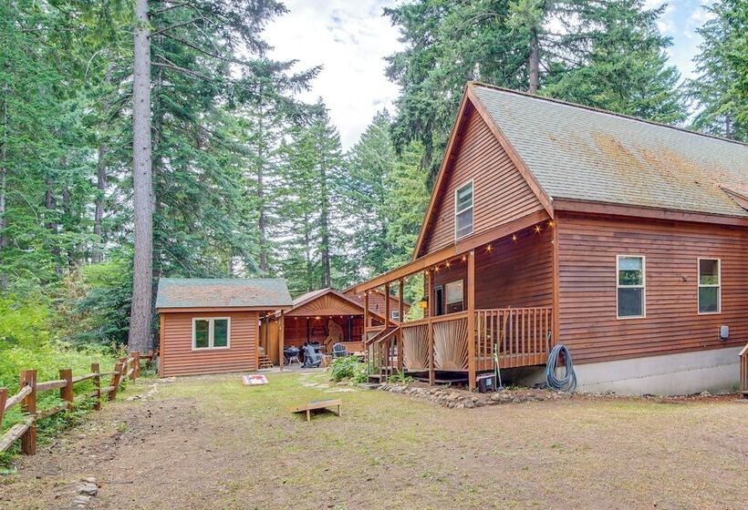 Cle Elum Cabin W/ Hot Tub, 4 Grills & Game Room!