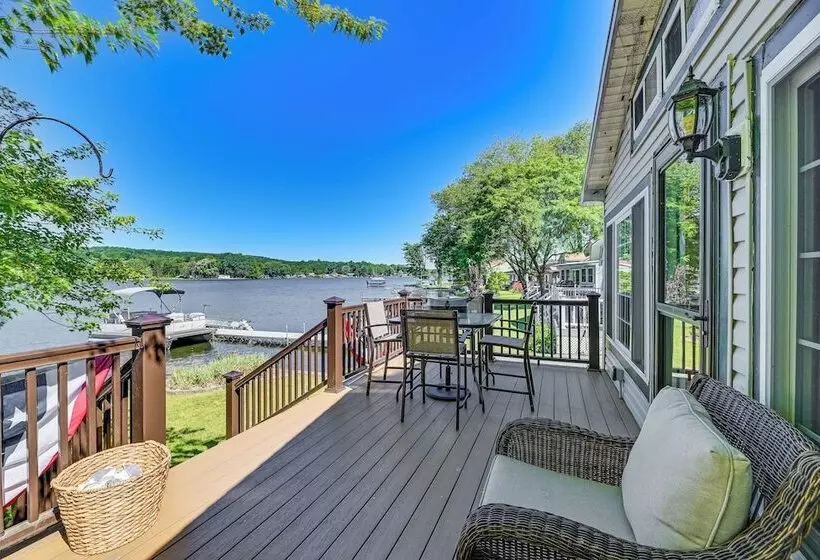 Cottage On Lamoka Lake W/ Deck, Grill & 3 Kayaks