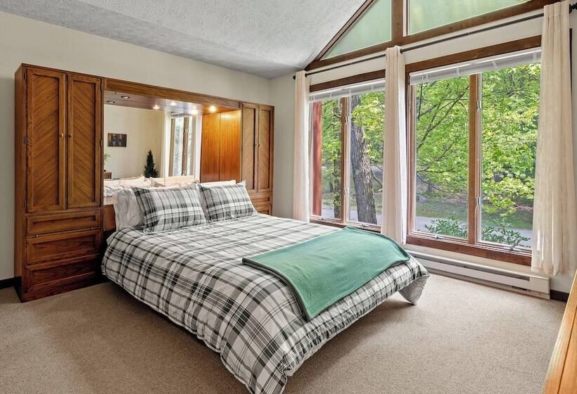 Doe S Delight By Avantstay Peaceful Lake Retreat