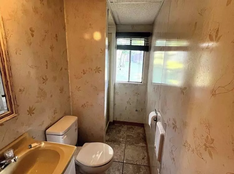 Hotelli Lost Pines Lodge