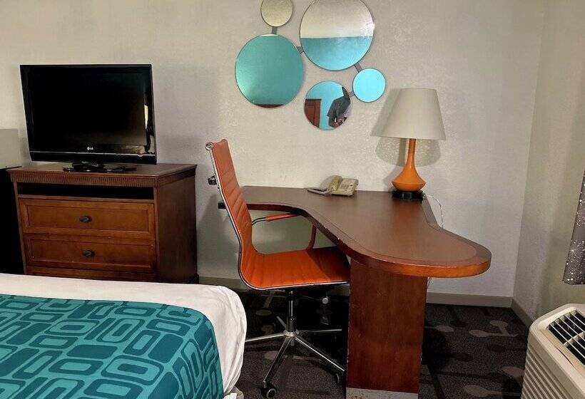 فندق Moonlight Inn