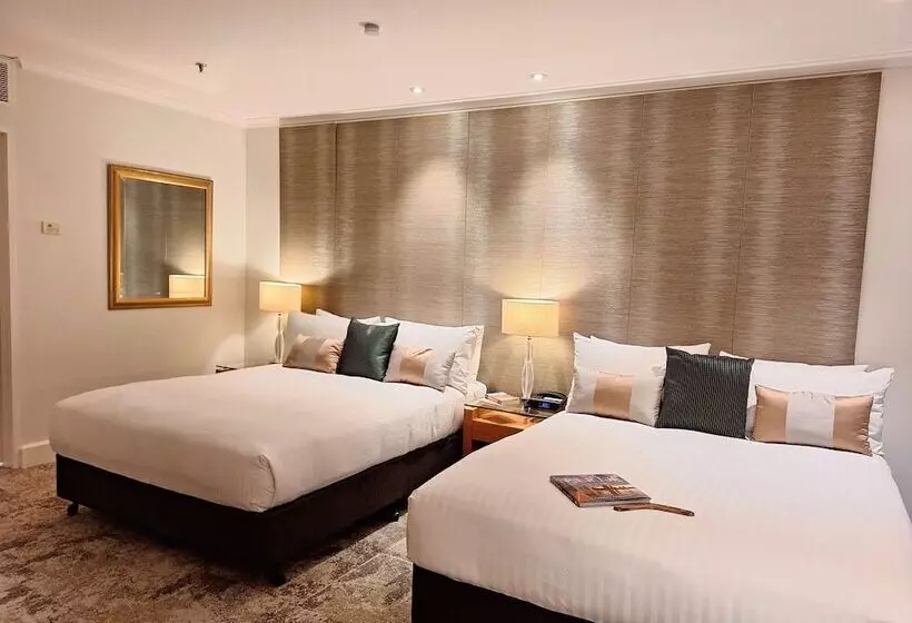 هتل Residence On Langley Park