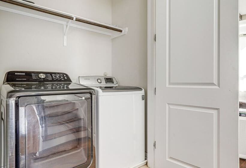 Houston Home W/ Rooftop Patio 3 Mi To Downtown!