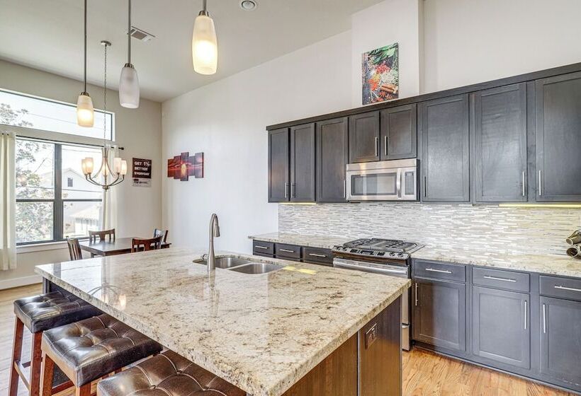 Houston Home W/ Rooftop Patio 3 Mi To Downtown!