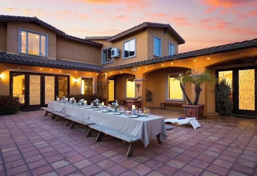 Keys Creek & Casita   Avantstay Sleeps 30 Estate Vineyard, Pool, Courts, Theater, Views