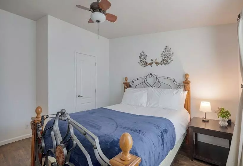 Keys Creek & Casita   Avantstay Sleeps 30 Estate Vineyard, Pool, Courts, Theater, Views