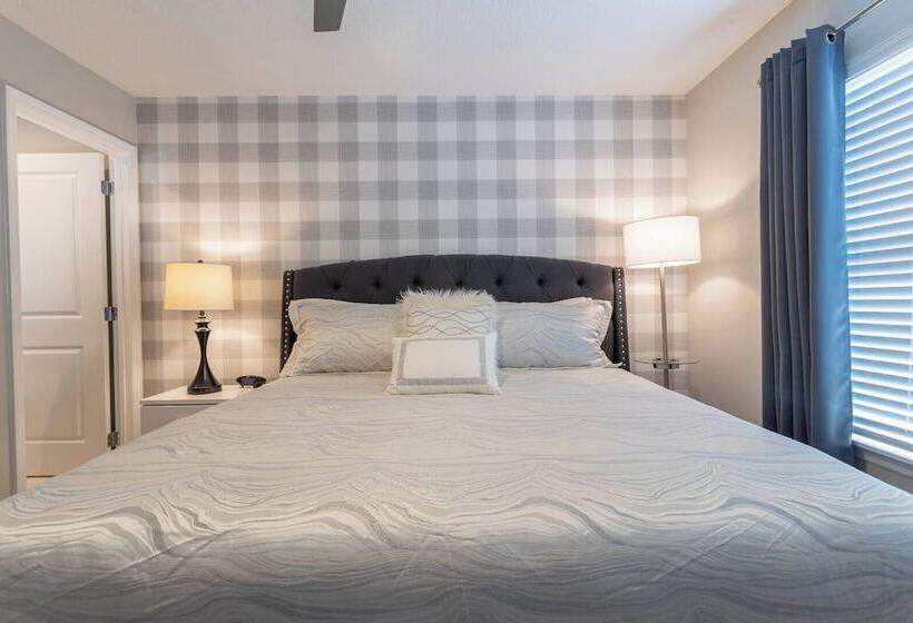 Luxury Vacation Home With Splash Pool/bbq 03