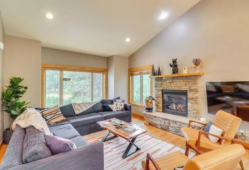 Pet Friendly Columbia Falls Home W/ Gas Grill!