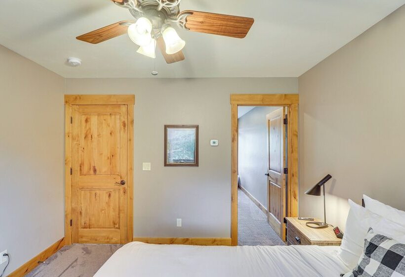 Pet Friendly Columbia Falls Home W/ Gas Grill!