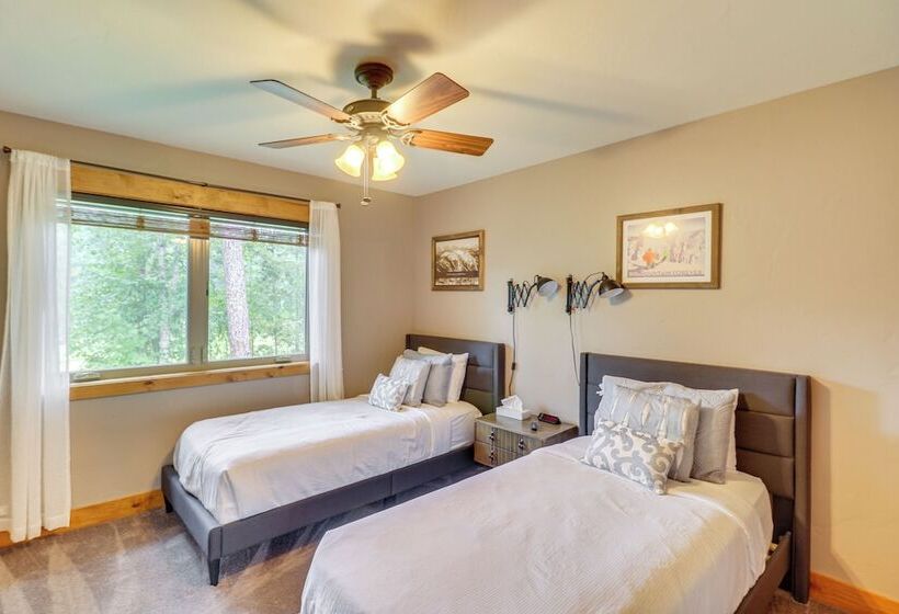 Pet Friendly Columbia Falls Home W/ Gas Grill!